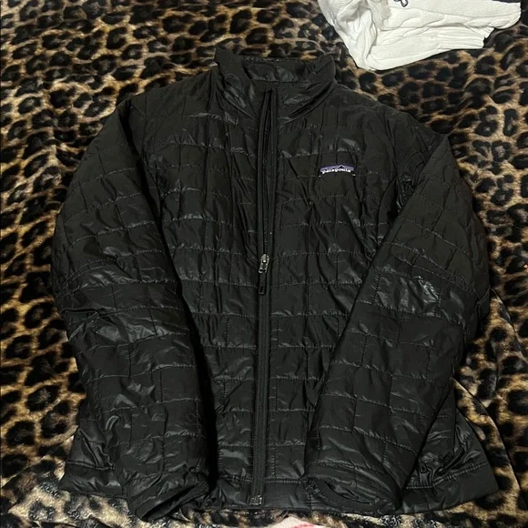 Patagonia Nano Puff Black Jacket - Picture 1 of 6